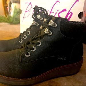 Blowfish boots